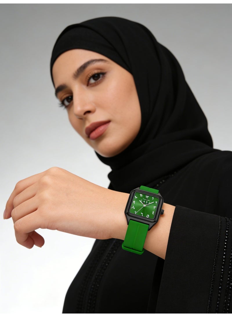 صبر ساعة مربّعة بأرقام عربية للجنسين – كوارتز ياباني، تصميم بسيط، سوار سيليكون مع مشبك مغناطيسي، مقاومة للماء 30 متر - Image 3